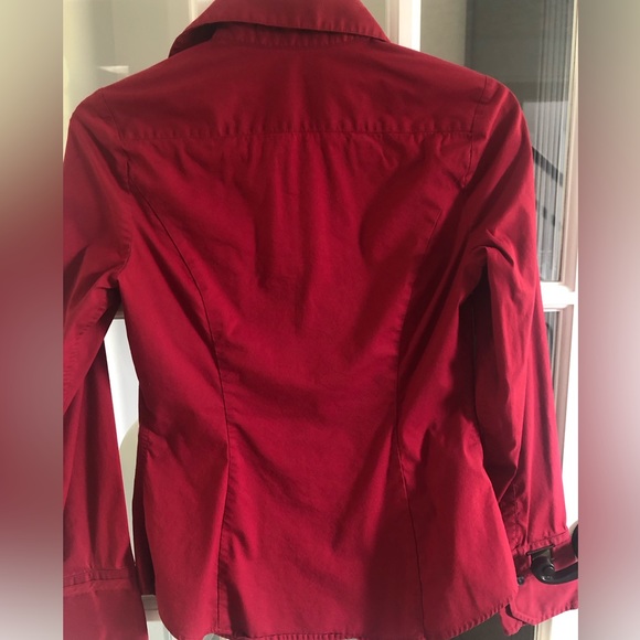 Red Express V-Neck Button Down - Picture 5 of 6